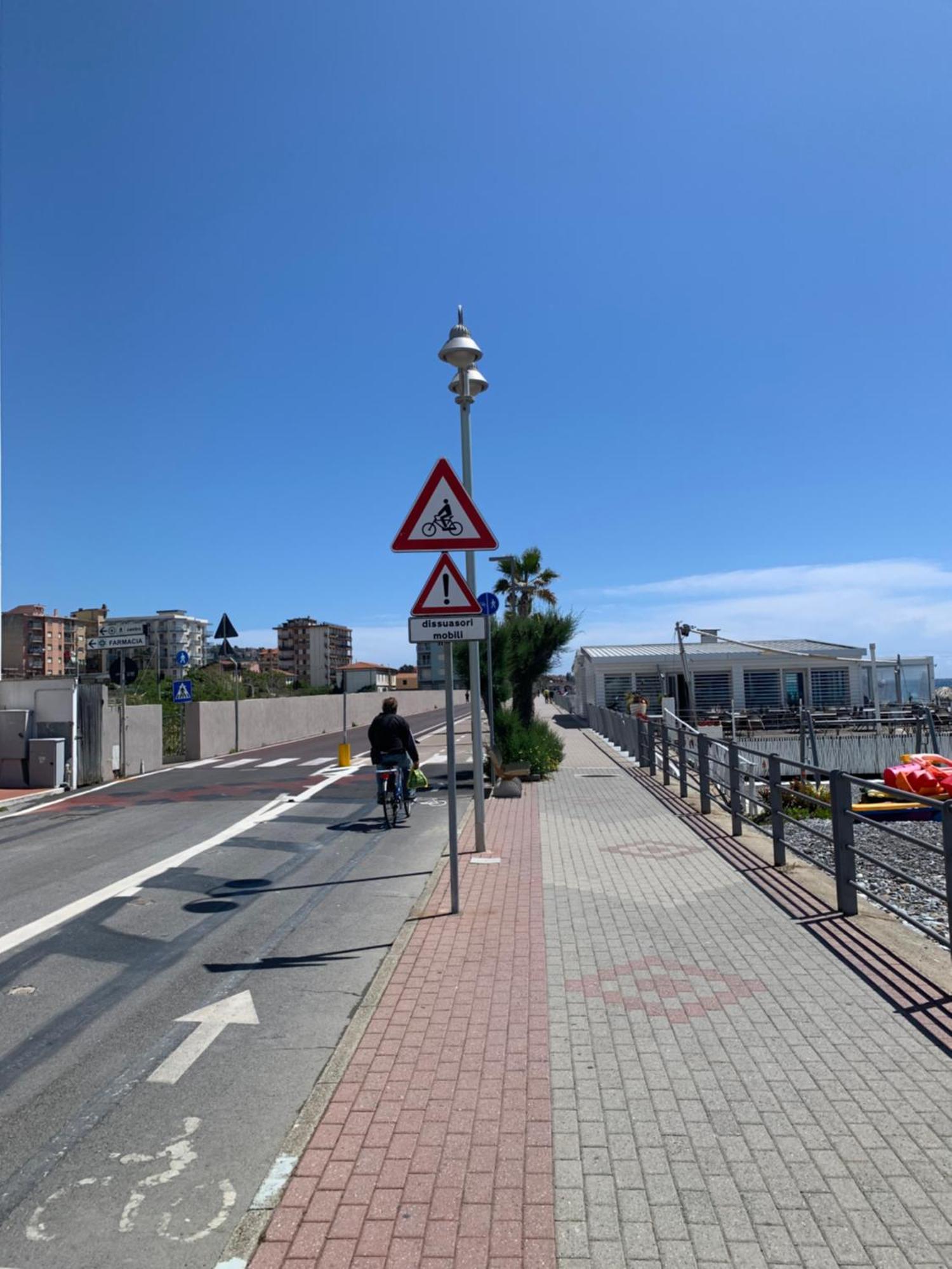 Casa Viola Vicino Al Mare By Smart-Home Vallecrosia Exterior photo